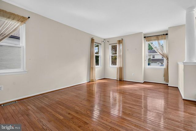 25 DOMINION DR, Marlton, NJ 08053