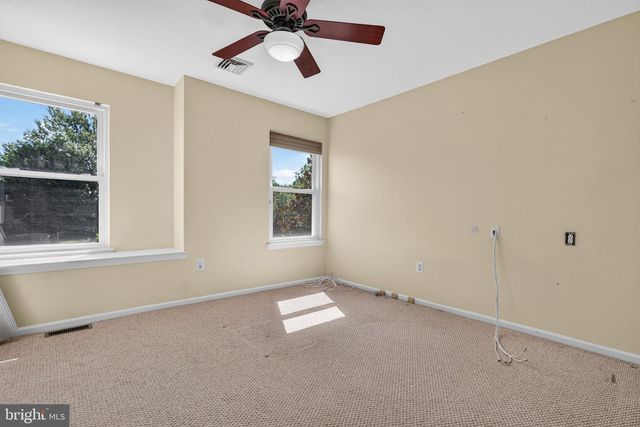 25 DOMINION DR, Marlton, NJ 08053
