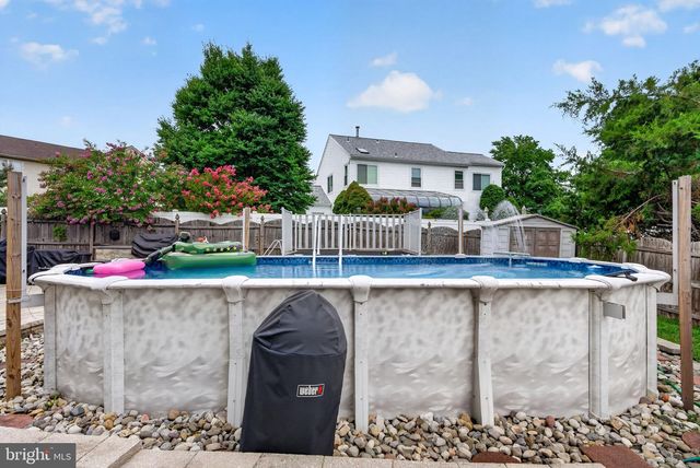 25 DOMINION DR, Marlton, NJ 08053