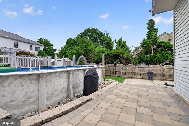 25 DOMINION DR, Marlton, NJ 08053
