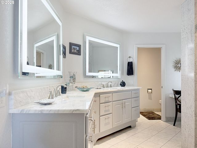 106 SCHOONER BAY Dr, Brookings, OR 97415