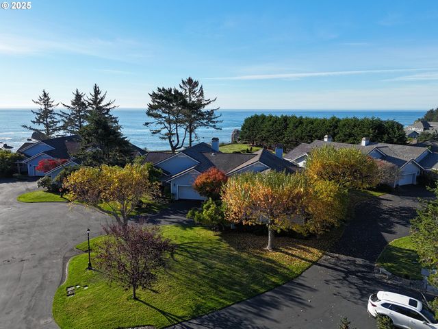106 SCHOONER BAY Dr, Brookings, OR 97415