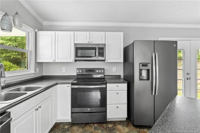 601 Woodclift Drive, Fayetteville, NC 28311