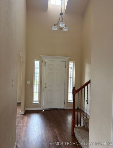 12009 S Umber Street S, Jenks, OK 74037