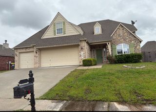 12009 S Umber Street S, Jenks, OK 74037