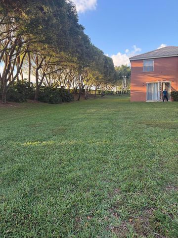 9960 Woodworth Court, Wellington, FL 33414