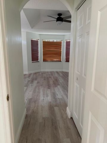 9960 Woodworth Court, Wellington, FL 33414