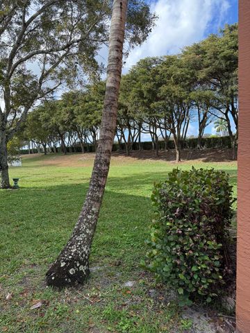 9960 Woodworth Court, Wellington, FL 33414