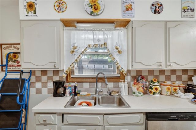 1023 Evanston Drive, Jackson, MI 49202