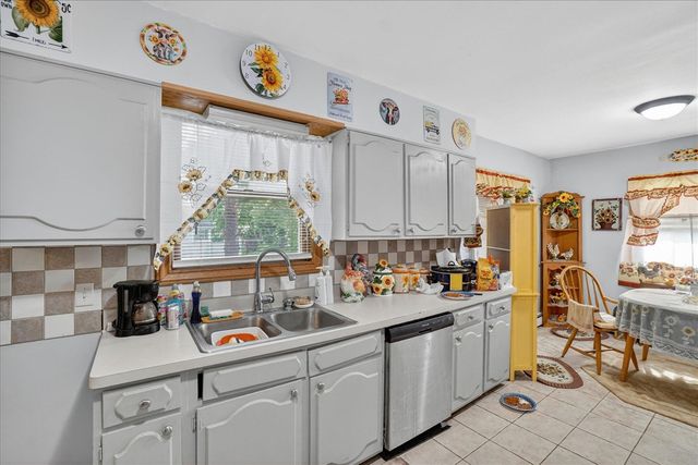 1023 Evanston Drive, Jackson, MI 49202