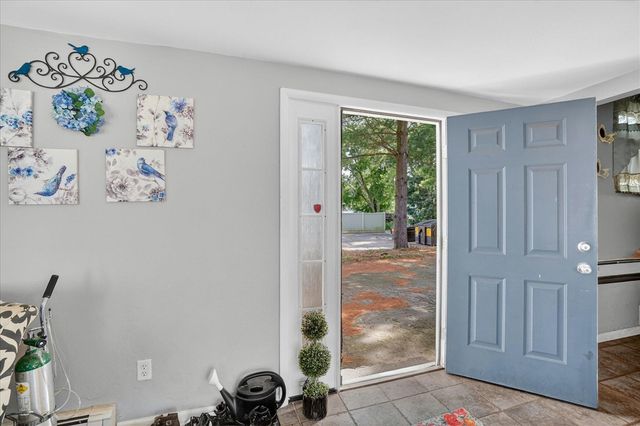 1023 Evanston Drive, Jackson, MI 49202