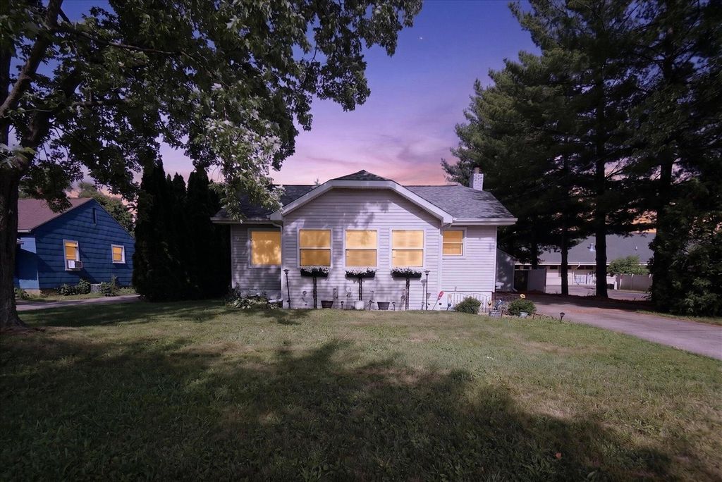 1023 Evanston Drive, Jackson, MI 49202