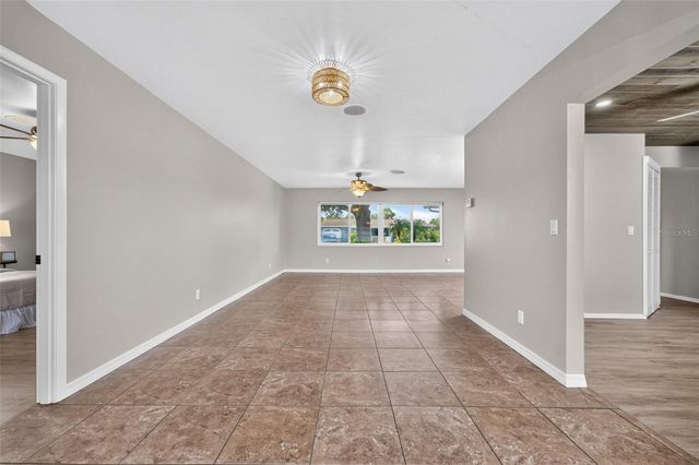 559 MOUNT VERNON DRIVE, Venice, FL 34293