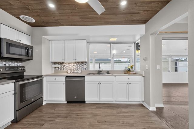 559 MOUNT VERNON DRIVE, Venice, FL 34293