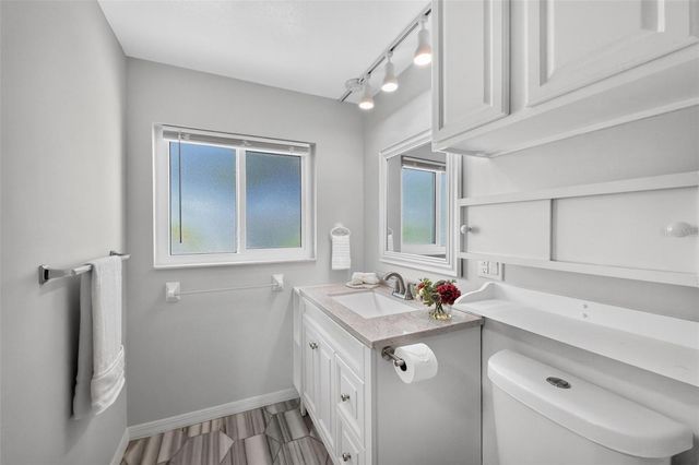 559 MOUNT VERNON DRIVE, Venice, FL 34293