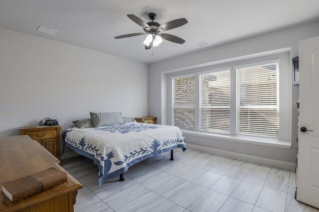 807 Imperial Way, Mansfield, TX 76063