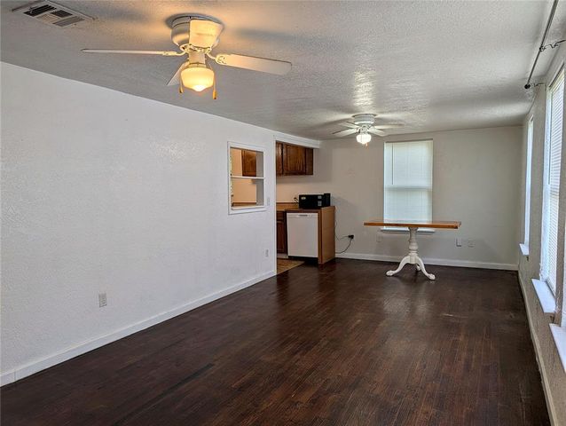 7400 High Meadow Road, Noble, OK 73068