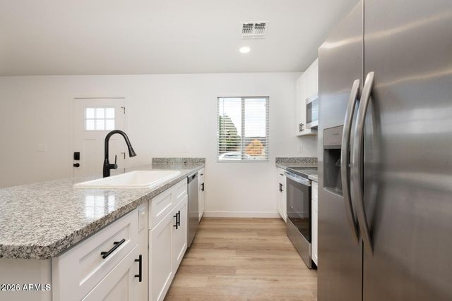 2117 W MARIPOSA Street, Phoenix, AZ 85015