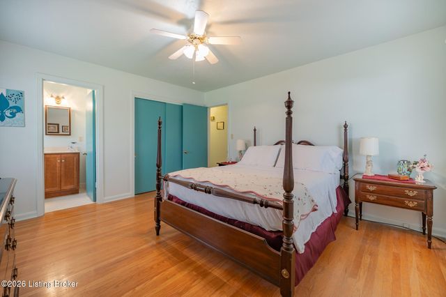 8609 Perry Rd, Louisville, KY 40222