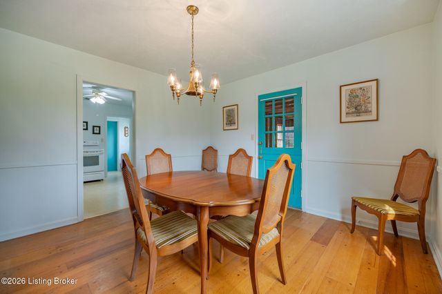 8609 Perry Rd, Louisville, KY 40222