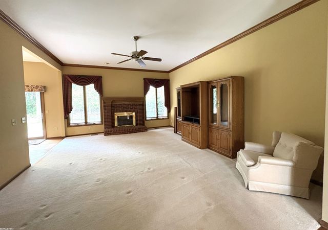 56411 Dickens Drive, Shelby Twp, MI 48316