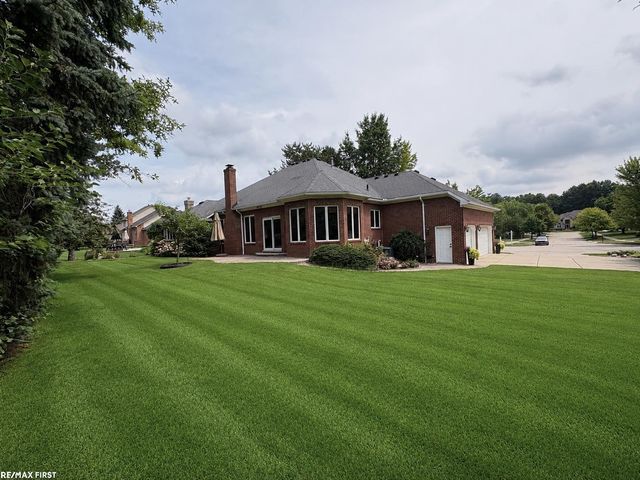 56411 Dickens Drive, Shelby Twp, MI 48316