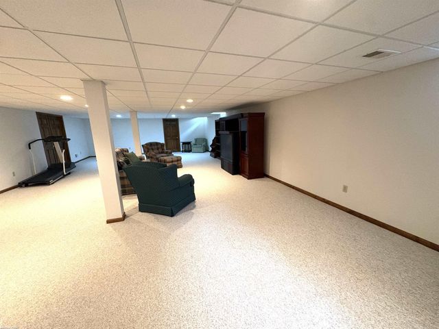 56411 Dickens Drive, Shelby Twp, MI 48316