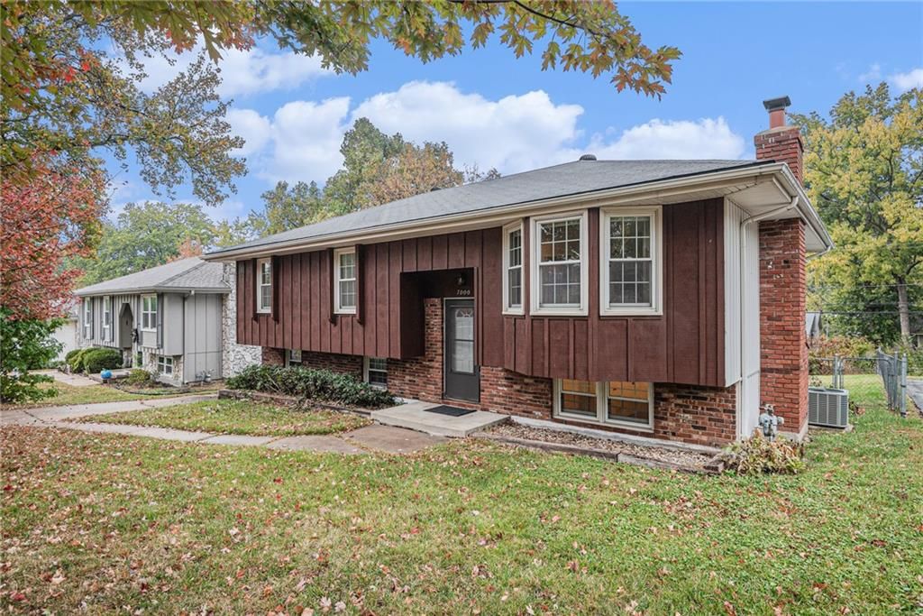 7000 NW Belvidere Parkway, Kansas City, MO 64152