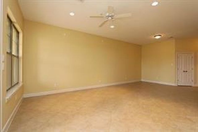17040 Fm 1097 5201, Montgomery, TX 77356