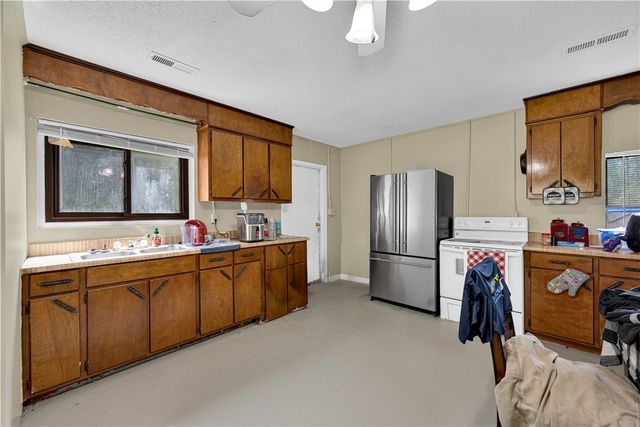 4981 Moorefield Memorial Highway, Pickens, SC 29671