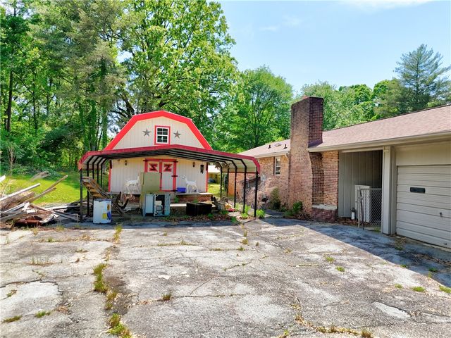 4981 Moorefield Memorial Highway, Pickens, SC 29671