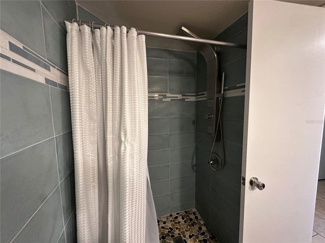 3766 SOUTHPOINTE DRIVE U5, Orlando, FL 32822