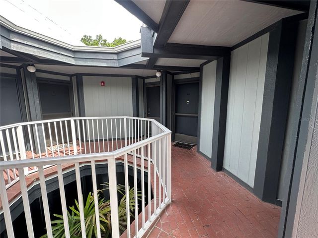 3766 SOUTHPOINTE DRIVE U5, Orlando, FL 32822