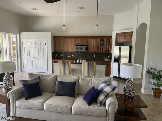 5634 Whispering Willow WAY, Fort Myers, FL 33908
