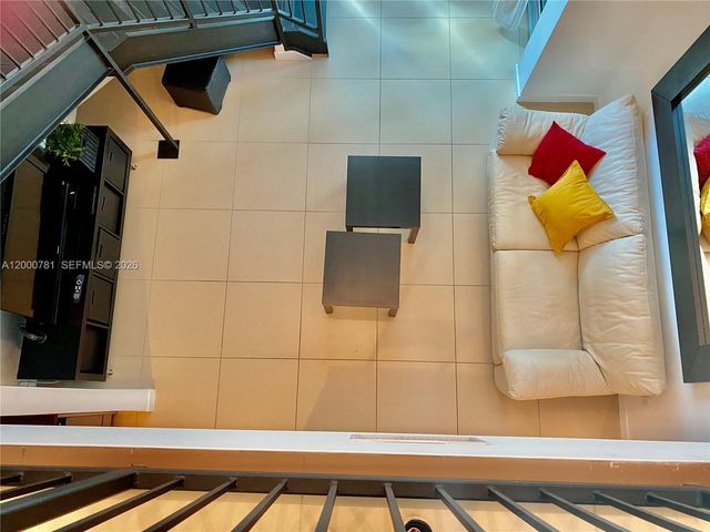 300 S Biscayne Blvd Loft 604, Miami, FL 33131