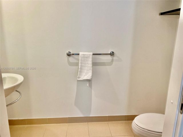 300 S Biscayne Blvd Loft 604, Miami, FL 33131