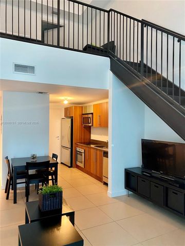 300 S Biscayne Blvd Loft 604, Miami, FL 33131