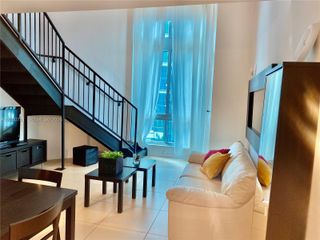 300 S Biscayne Blvd Loft 604, Miami, FL 33131