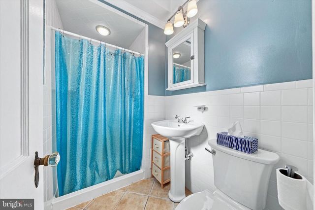 2208 HIGHLAND PL, Wilmington, DE 19805