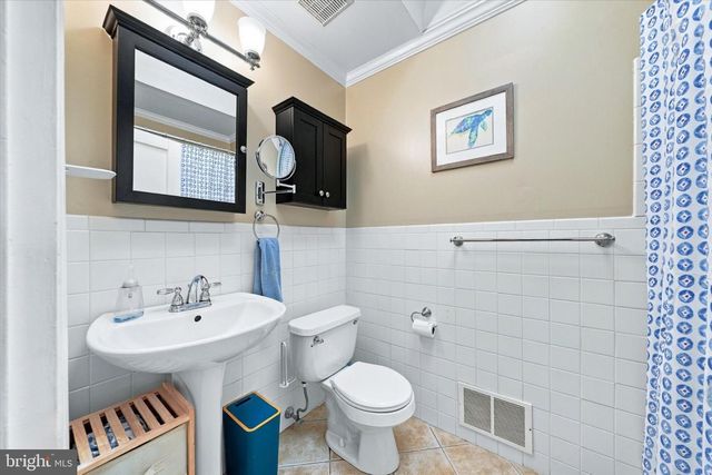 2208 HIGHLAND PL, Wilmington, DE 19805