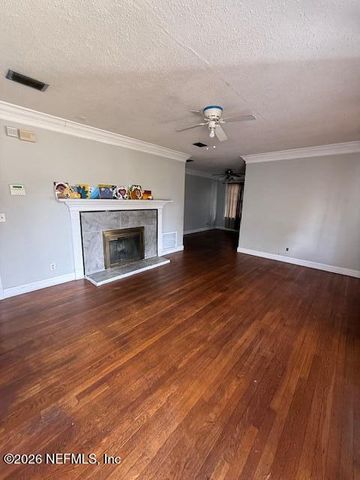 1216 GLEN LAURA Road, Jacksonville, FL 32205