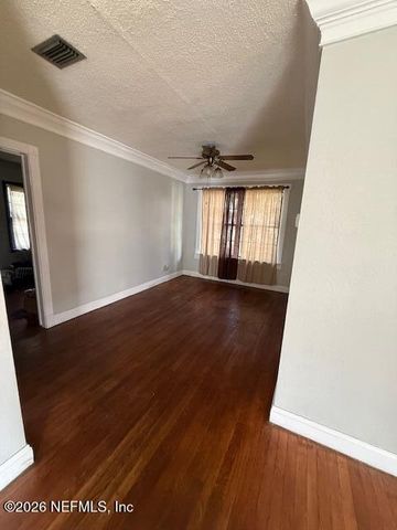 1216 GLEN LAURA Road, Jacksonville, FL 32205