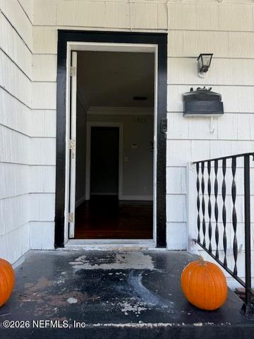 1216 GLEN LAURA Road, Jacksonville, FL 32205