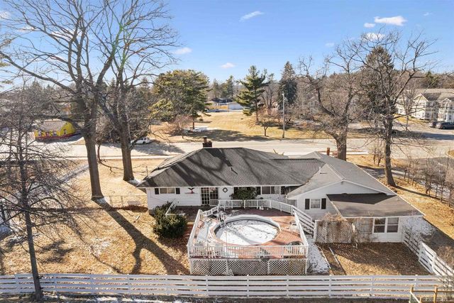 3000 SHORE DRIVE, Marinette, WI 54143