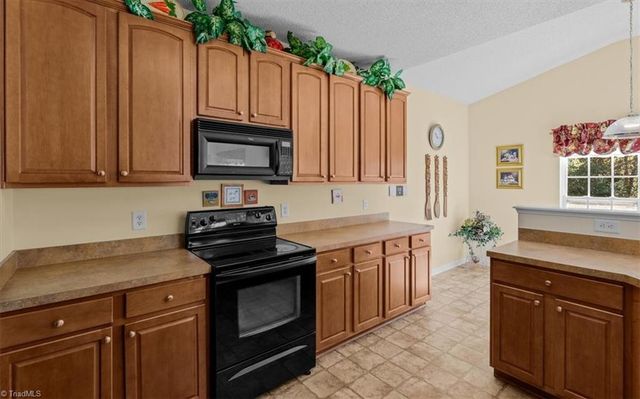 4264 Harbor Ridge Drive, Greensboro, NC 27406