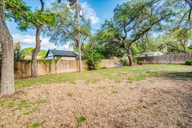 7206 Shadywood DR, Austin, TX 78745