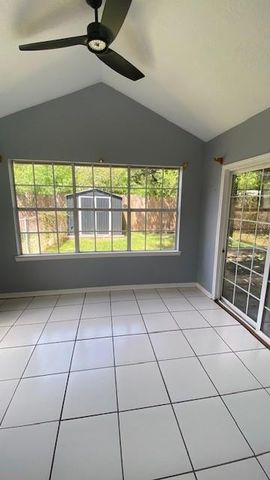 1022 Akron Street, Houston, TX 77029