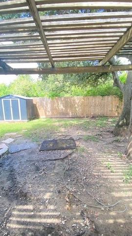 1022 Akron Street, Houston, TX 77029