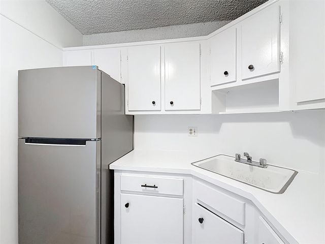 5208 NE 24TH TER F-303, Fort Lauderdale, FL 33308