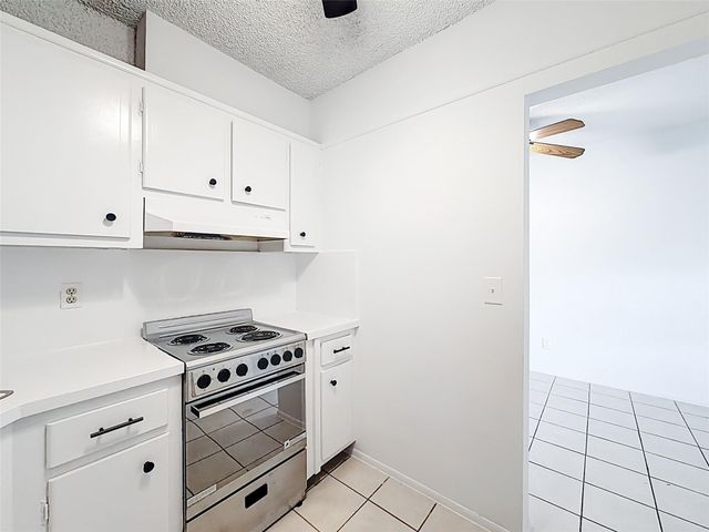5208 NE 24TH TER F-303, Fort Lauderdale, FL 33308